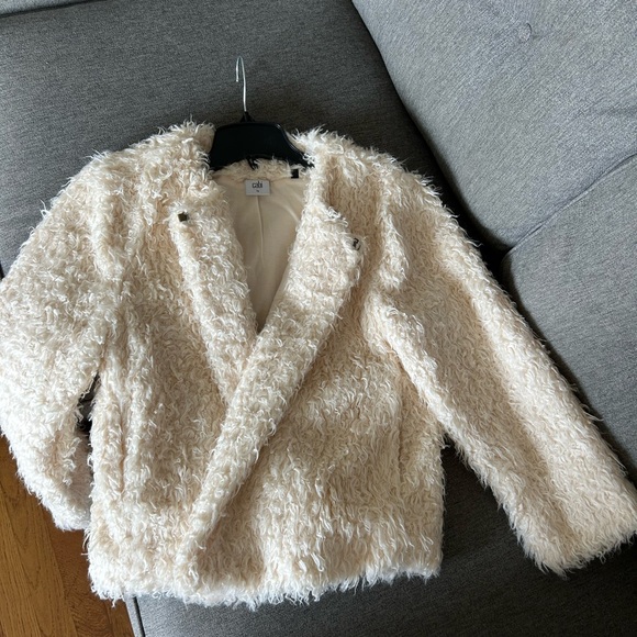 CAbi Cream Textured Jacket, faux fur. - Picture 1 of 5